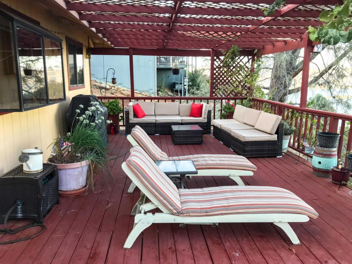 Spacious Kelseyville Home With Large Lakefront Deck! Exterior foto